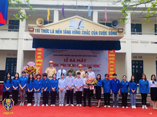 Quảng Ninh: Ra mắt mô hình “Cổng trường an toàn giao thông”