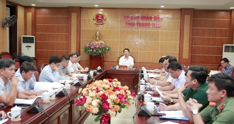 Phó Chủ tịch UBND tỉnh Lê Đức Giang cùng các đại biểu tham dự tại điểm cầu Thanh Hóa.