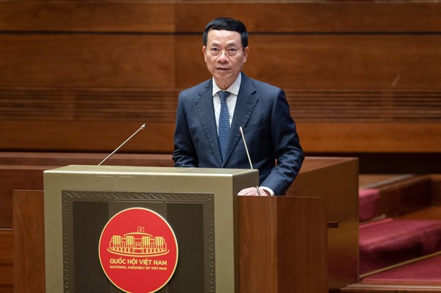Báo cáo tại Quốc hội, Bộ trưởng Bộ TT&TT Nguyễn Mạnh Hùng khẳng định sự cần thiết xây dự án Luật Viễn thông (sửa đổi)