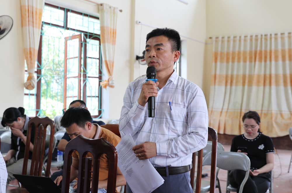 Đại diện Phòng Nông nghiệp và Phát triển nông thôn huyện Lục Ngạn nêu kiến nghị.