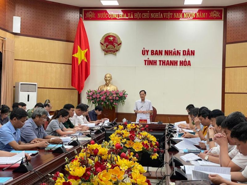Đầu Thanh Tùng - Phó Chủ tịch UBND tỉnh, Trưởng BCĐ cấp tỉnh kỳ thi tuyển sinh vào lớp 10 THPT năm học 2023-2024 và tốt nghiệp THPT năm 2023 phát biểu kết luận tại Hội nghị.