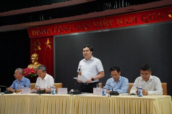 Ông Trần Việt Hòa, Cục trưởng Cục Điều tiết Điện lực, Bộ Công Thương tại họp báo chiều 7/6.