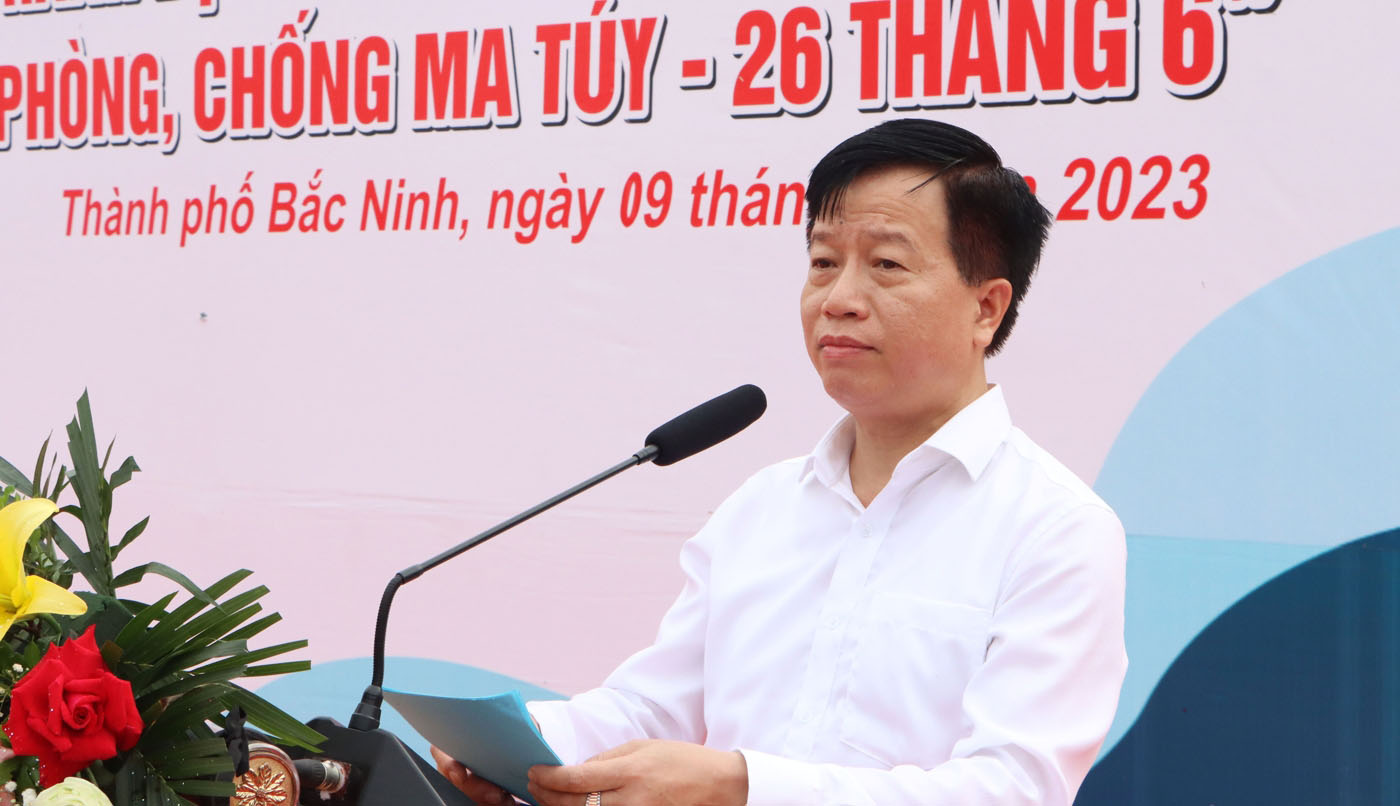 Chủ tịch UBND thành phố Nguyễn Song Hà phát biểu tại buổi lễ