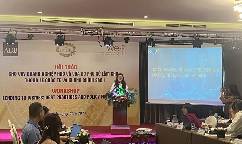 Bà Nguyễn Thị Kim Phượng - Phó Giám đốc Ban Khách hàng doanh nghiệp BIDV, phát biểu tại Hội thảo