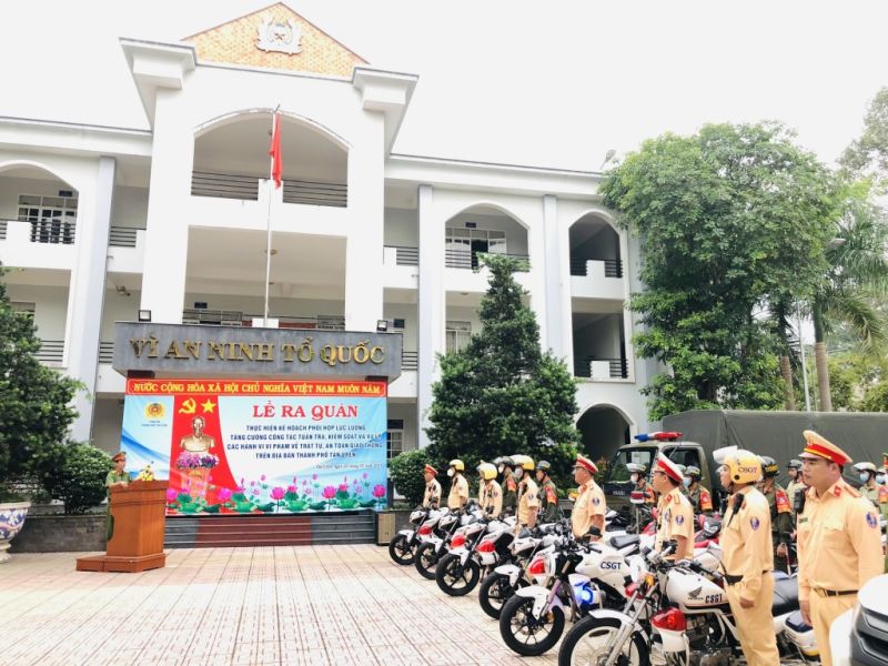 Bình Dương: Thực hiện cao điểm tuần tra, kiểm soát bảo đảm an toàn giao thông, phòng chống tội phạm