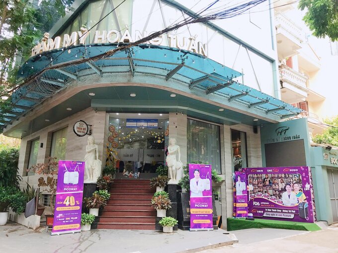 Phòng khám chuyên khoa phẫu thuật thẩm mỹ Hoàng Tuấn bị xử phạt 22,5 triệu đồng do vi phạm quảng cáo