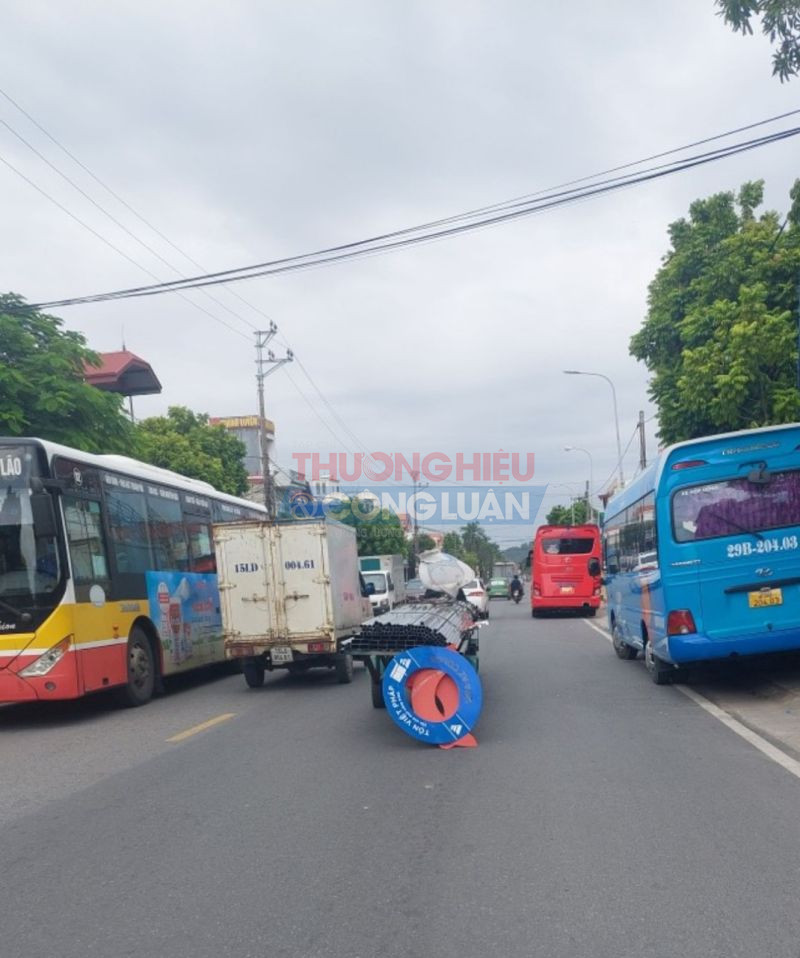 Xe tự chế lưu thôg trên đường tiềm ẩn nguy cơ mát ATGT cho người đi đường