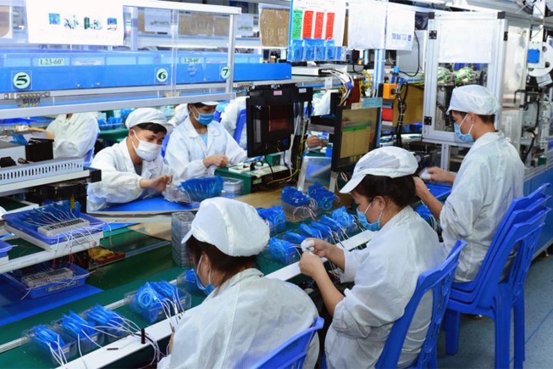 Sản xuất linh kiện điện tử tại Công ty TNHH New Wing Interconnect Technology Bắc Giang, Khu công nghiệp Vân Trung (Việt Yên)