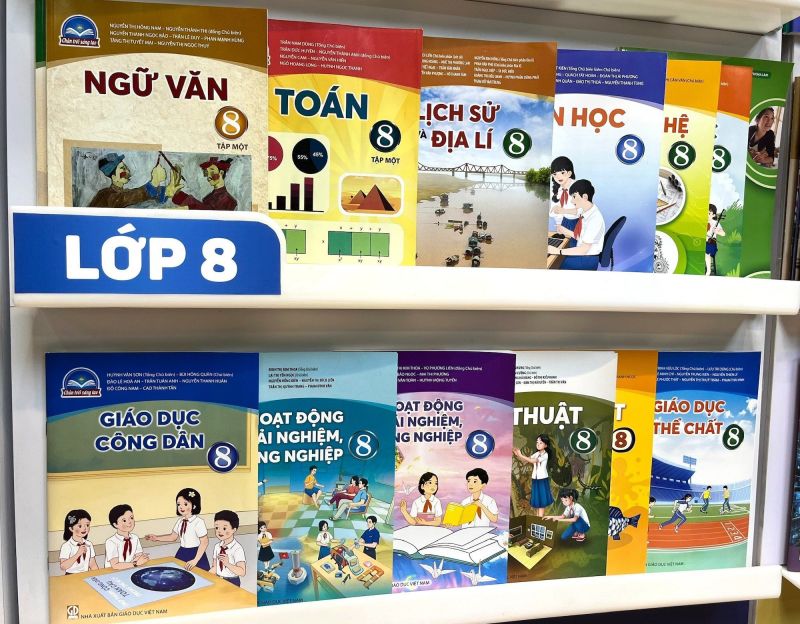 Nhà Xuất bản giáo dục Việt Nam: Giá bán sách giáo khoa theo chương trình phổ thông mới không phải tăng giá