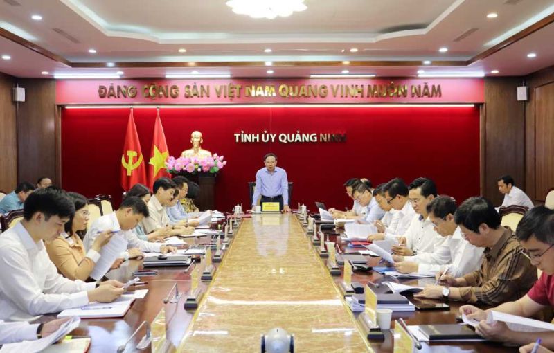 Quang cảnh hội nghị giao ban Thường trực Tỉnh ủy Quảng Ninh với Bí thư các địa phương.( Ảnh Thu Chung).