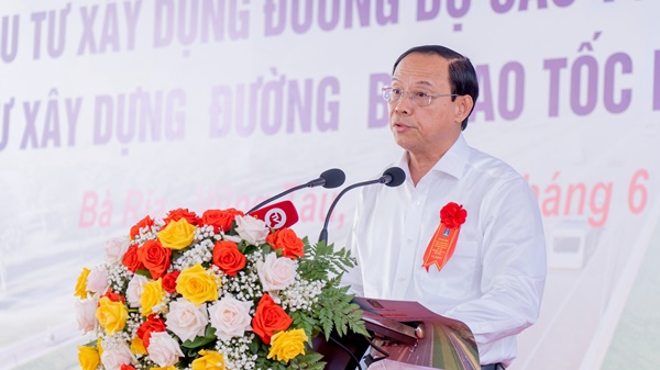 Ông Nguyễn Văn Thọ, Chủ tịch UBND tỉnh Bà Rịa – Vũng Tàu phát biểu tại lễ khởi công cao tốc Biên Hòa – Vũng Tàu