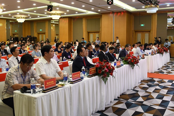 Đại biểu đến tham dự Hội nghị quốc tế xúc tiến đầu tư phát triển thương hiệu du lịch qua điện ảnh năm 2023 tại tỉnh Khánh Hòa