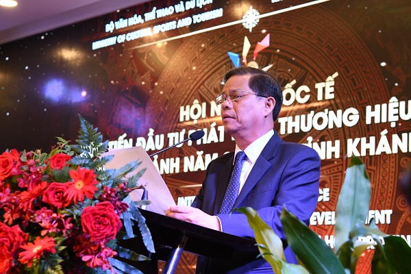 Ông Nguyễn Tấn Tuân, Phó Bí thư Tỉnh ủy, Chủ tịch UBND tỉnh Khánh Hòa phát biểu tại Hội nghị quốc tế xúc tiến đầu tư phát triển thương hiệu du lịch qua điện ảnh năm 2023