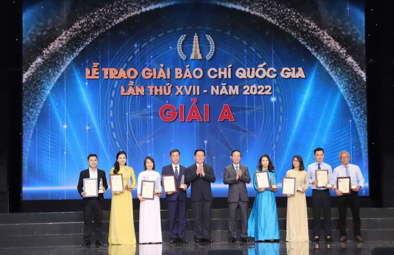 Chủ tịch nước Võ Văn Thưởng dự lễ trao giải Báo chí quốc gia lần thứ XVII năm 2022