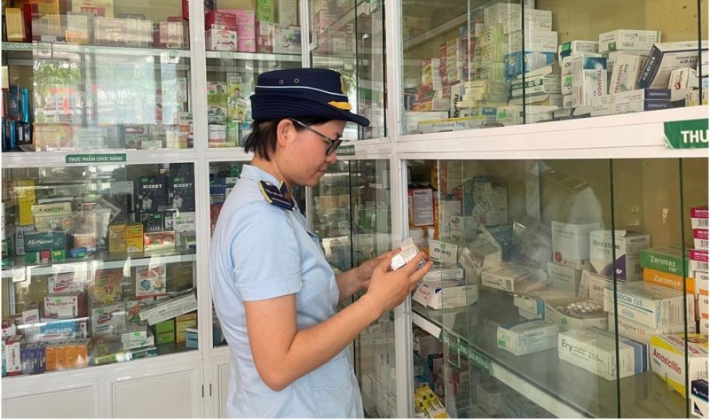 Lực lượng Quản lý thị trường Hà Nam kiểm tra hàng hóa thuốc tân dược