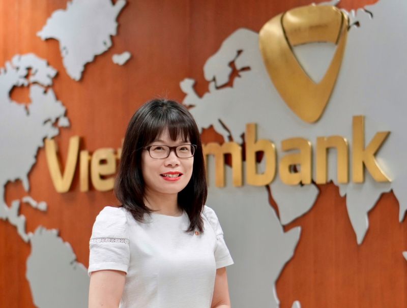Vietcombank hỗ trợ khách hàng chuyển đổi miễn phí thẻ Ghi nợ và Tín dụng từ thẻ công nghệ sang thẻ công nghệ chip