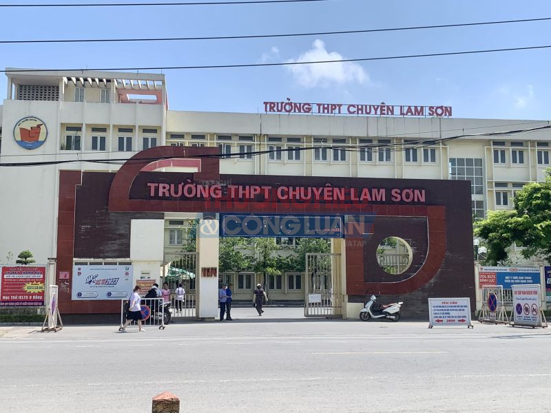 Trường THPT Chuyên Lam Sơn