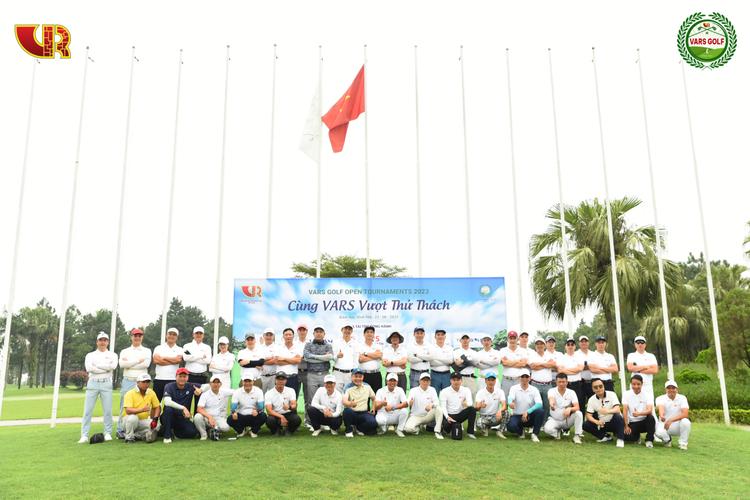 Bên cạnh đó, ngày hội diễn ra với hoạt động kết nối khác như VARS GOLF OPEN TOURNAMENTS 2023 được tổ chức tại sân Golf Đầm Vạc (TP. Vĩnh Phúc) ngày 23/06.