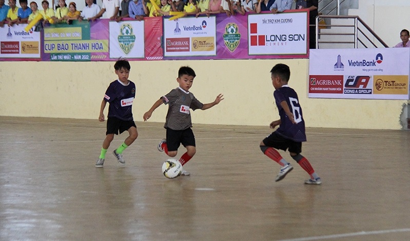 Giải bóng đá nhi đồng Cúp Báo Thanh Hóa lần thứ II - năm 2023 tiếp tục là sân chơi ý nghĩa dành cho các cầu thủ nhí