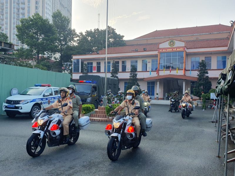 Bình Dương: Ra quân tổng kiểm soát xe ô tô vận tải hành khách, vận tải hàng hóa