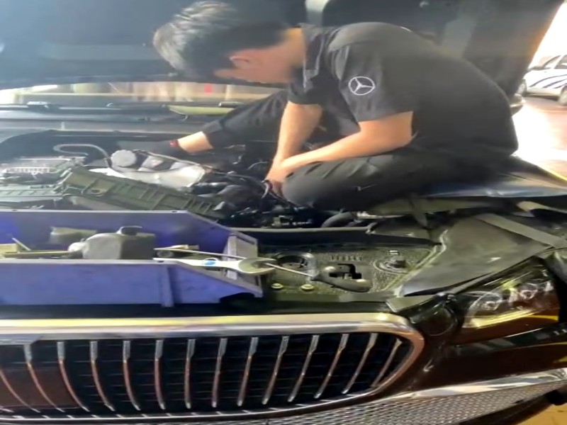 Mercedes- Benz có dấu hiệu né tránh trách nhiệm, thiếu tôn trọng khách hàng tại thị trường Việt Nam. Mercedes- Benz có dấu hiệu né tránh trách nhiệm, thiếu tôn trọng khách hàng tại thị trường Việt Nam.