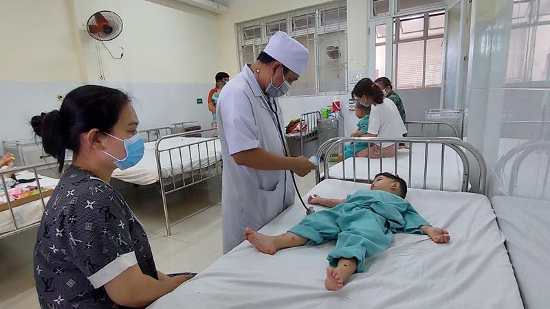 Đồng Nai: Phân tuyến điều trị bệnh tay chân miệng