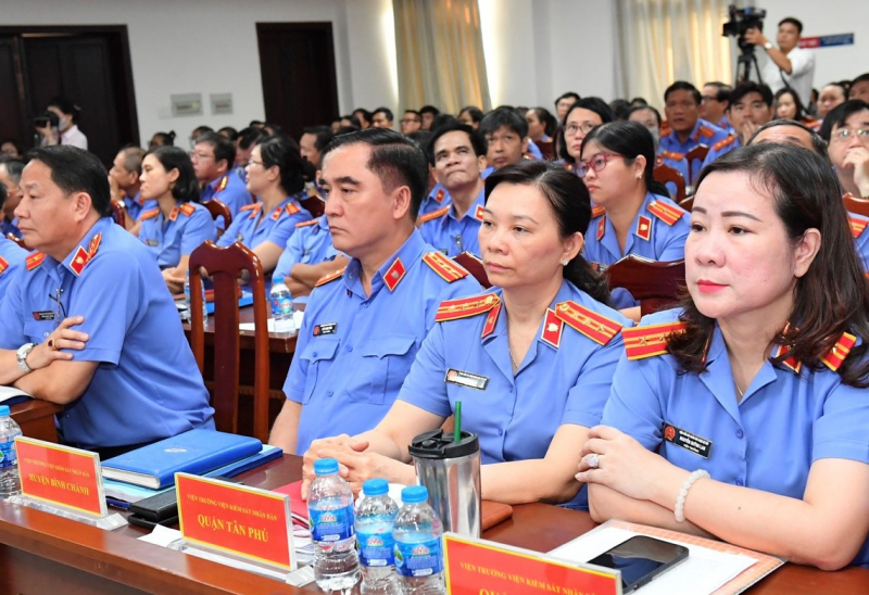 Hội nghị sơ kết 6 tháng đầu năm 2023 Viện KSND TP. Hồ Chí Minh