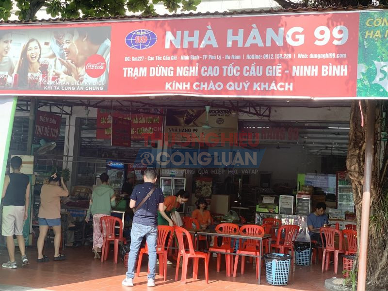 Nhà hàng 99 tại Trạm dừng nghỉ thuộc Cao tốc Cầu Giẽ - Ninh Bình