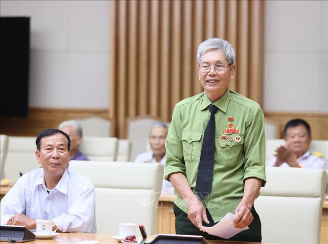 Thương binh Hoàng Xuân Phương, đại diện người có công tiêu biểu tỉnh Nam Định phát biểu.