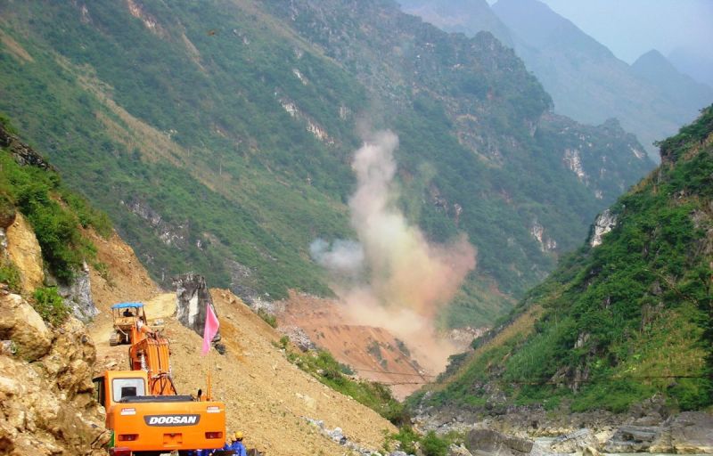 Trong vòng 45 phút, liên tiếp xảy ra 4 trận động đất tại Kon Tum