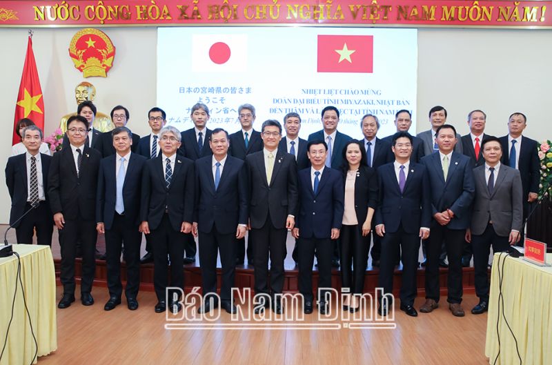 Lãnh đạo tỉnh Nam Định tiếp và làm việc với Đoàn đại biểu tỉnh Miyazaki (Nhật Bản)