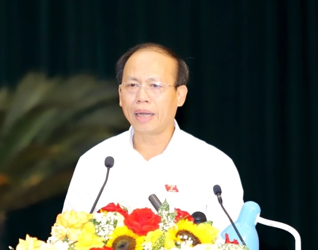 Đại biểu Ngô Đình Hùng, Cục trưởng Cục thuế Thanh Hóa phát biểu thảo luận.
