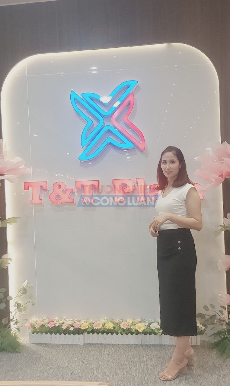 Chị Nguyễn Thị Mùi - Giám đốc trung tâm thương mại T&T Plaza