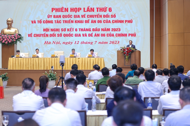 Thủ tướng Phạm Minh Chính chủ trì hội nghị toàn quốc về chuyển đổi số quốc gia - Ảnh: VGP/Nhật Bắc