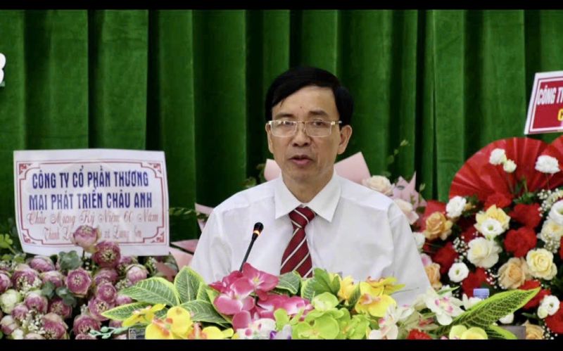 Ông Nguyễn Trọng Năm, Bí thư Đảng ủy xã Lương Sơn phát biểu tại buổi lễ