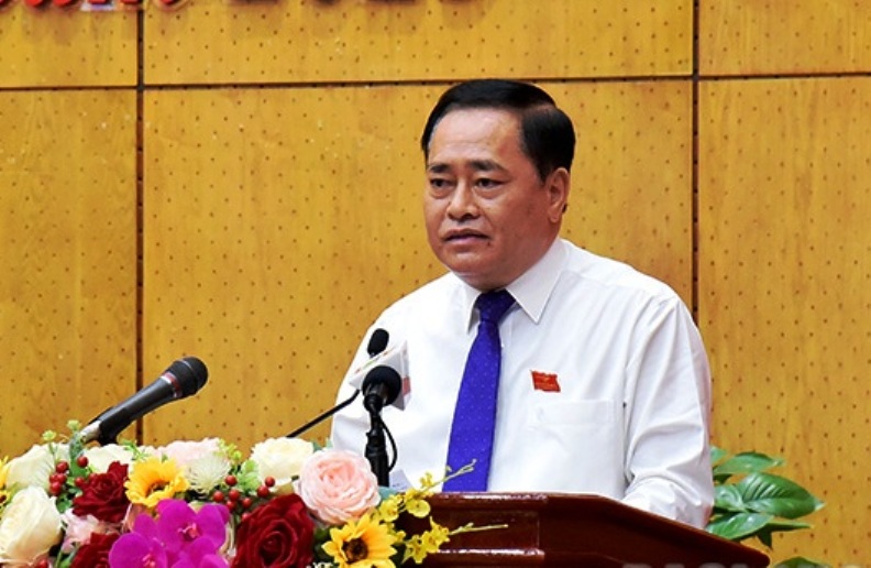 Chủ tịch UBND tỉnh Lạng Sơn Hồ Tiến Thiệu trả lời các ý kiến chất vấn tại kỳ họp