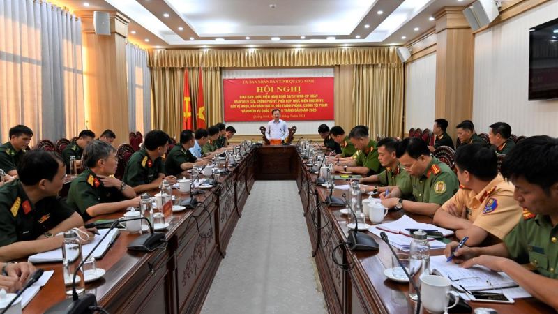 Đồng chí Cao Tường Huy, quyền Chủ tịch UBND tỉnh Quảng Ninh kết luận hội nghị. Ảnh: Xuân