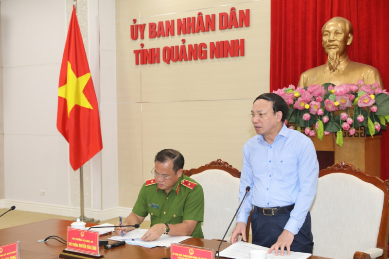 Đồng chí Nguyễn Xuân Ký, Ủy viên Trung ương Đảng, Bí thư Tỉnh ủy, Chủ tịch HĐND tỉnh Quảng Ninh phát biểu tại buổi làm việc.