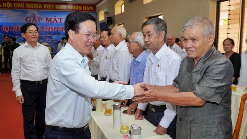 Chủ tịch nước bày tỏ lòng xúc động, sự ngưỡng mộ, trân trọng đối với các cựu tù chính trị Côn Đảo