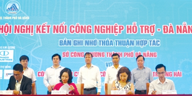 Các đơn vị ký kết bản ghi nhớ thỏa thuận hợp tác tại Hội nghị kết nối công nghiệp hỗ trợ - Đà Nẵng 2022