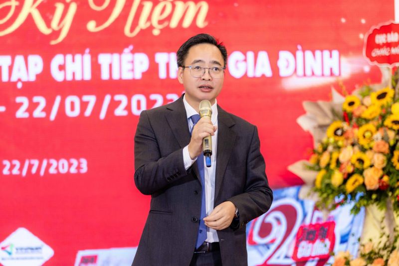 Ông Phạm Mạnh Hùng, Ủy viên Đảng đoàn, Ủy viên thường vụ Hội nhà báo Việt Nam, Phó Tổng giám đốc Đài tiếng nói Việt Nam phát biểu tại buổi lễ.