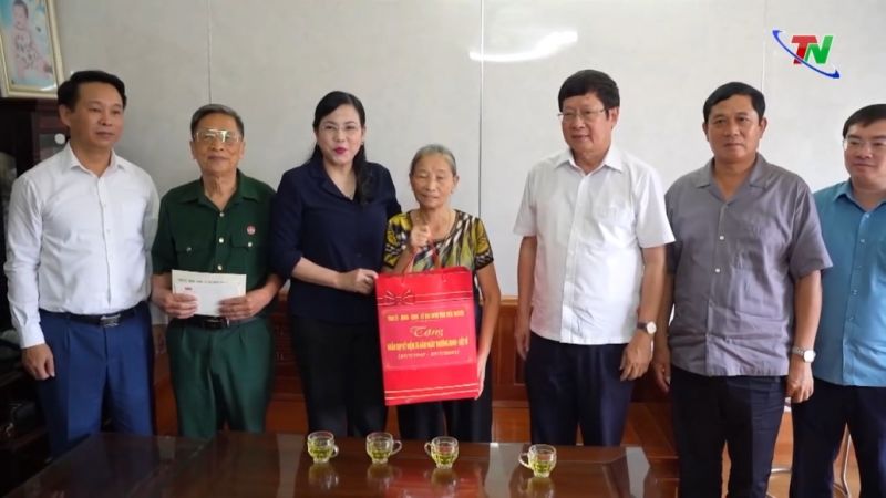 Bí thư Tỉnh ủy Thái Nguyên, Nguyễn Thanh Hải cùng đoàn công tác thăm, tặng quà gia đình chính sách, người có công