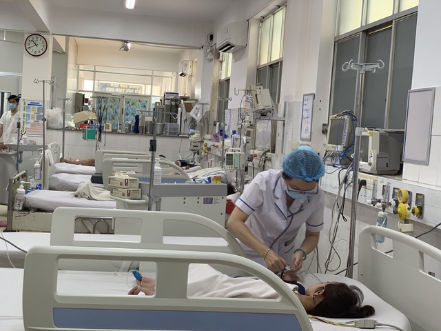 TP. Hồ Chí Minh: Ca mắc tay chân miệng, sốt xuất huyết đều gia tăng