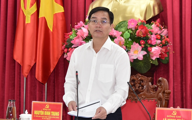 Đồng chí Nguyễn Đình Trung, Bí thư Tỉnh ủy Đắk Lắk phát biểu tại buổi làm việc