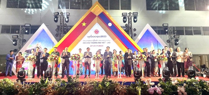 Hội chợ Thương mại Việt - Lào 2023: Tăng cường hợp tác giữa cộng đồng doanh nghiệp