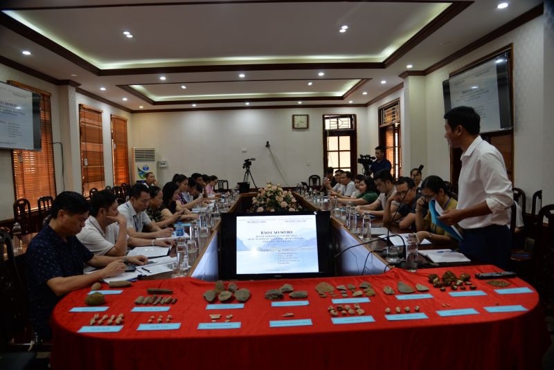 Giám đốc Bảo tàng tỉnh Lạng Sơn báo cáo kết quả sơ bộ khai quật khảo cổ tại hang Ngườm Sâu