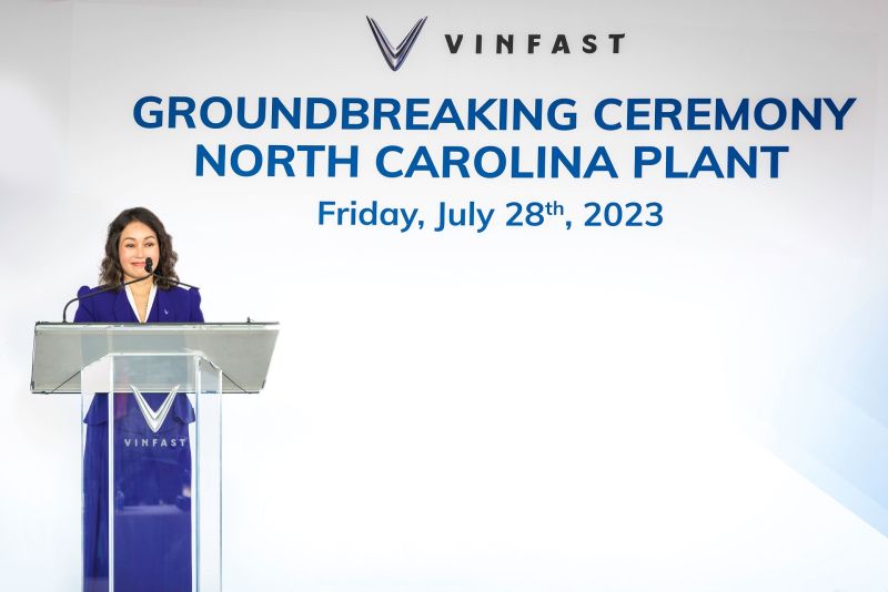 Bà Lê Thị Thu Thủy, Chủ tịch VinFast phát biểu tại lễ khởi công