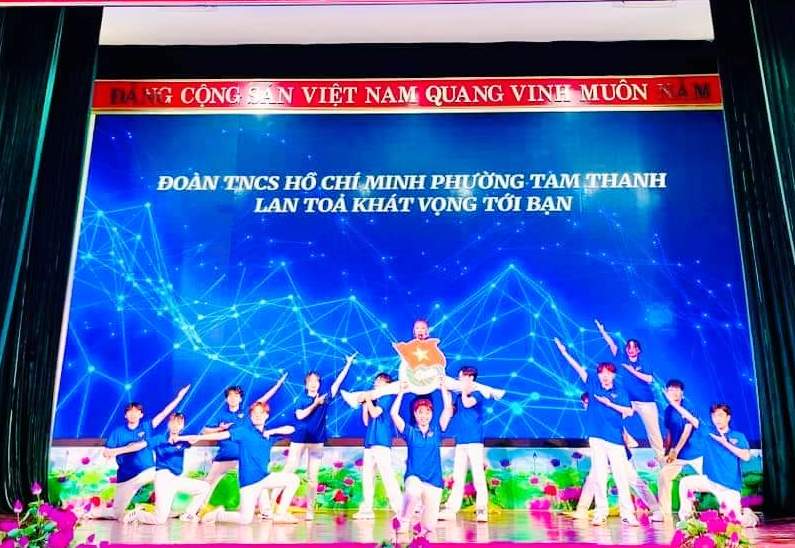 Tiết mục đạt giải nhất của đội thi phường Tam Thanh, thành phố Lạng Sơn