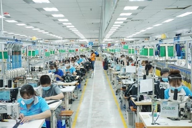 Công nhân làm việc tại Khu công nghiệp Đồng An 1, thành phố Thuận An, tỉnh Bình Dương
