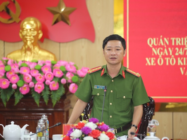 Đại tá Trần Ngọc Tuấn, Phó Giám đốc Công an tỉnh Nghệ An phát biểu chỉ đạo tại Hội nghị